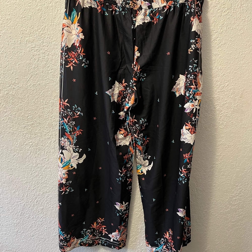 Soma Drama Pajama Pants Roma Floral Scarf Black plus size - Picture 3 of 9